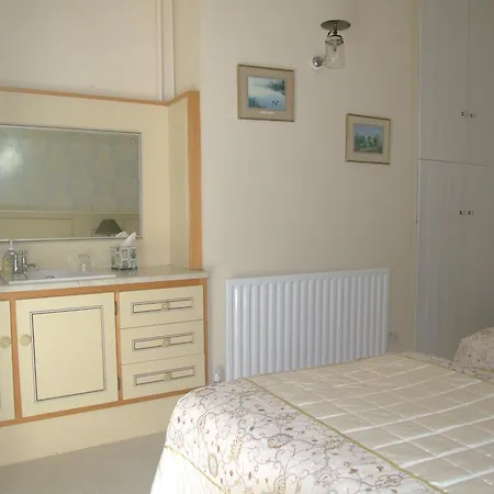 Glen Valley House B&B לינה וארוחת בוקר 3*
