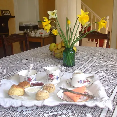 לינה וארוחת בוקר Glen Valley House B&B